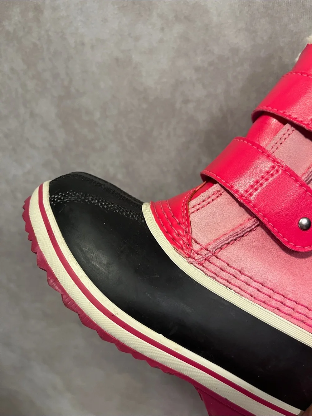 Sorel 1964 Pac Strap Boot Pink Kids Winter Boots with Faux Fur size 10